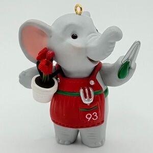 Hallmark Keepsake Ornament Big‎ on Gardening Vintage Dated 1993